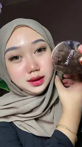 Wajib bgt kalian coba bagus bgt mengkilap gtu finish pemakaiannya #prettyme #foundationbalm 