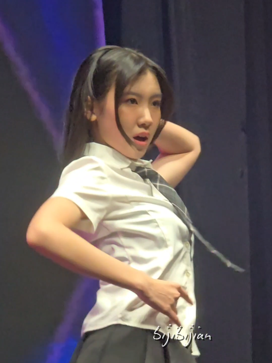 Jemima JKT48 - KATSEYE - Debut (Dance Cover) @Jemima Evodie  #jkt48 #fancam #jemimajkt48 #gen13jkt48 