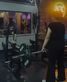 Celana leging buat gym,buruan d chekout😚