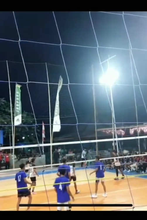 Tetap di mode santai kaka :)                                                                          #fypage #volleyball #respect 