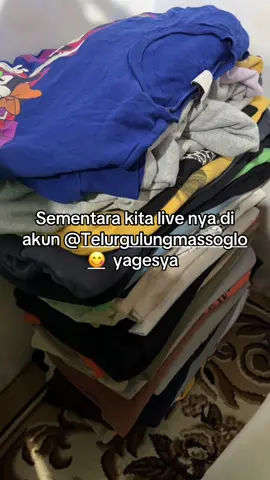 Banyak baru nihh gas nanti malam#thrifting #hoodiecewek #crewneck #thrift 