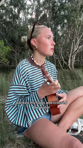 so decided to buy a ukulele out here in Australia and wrote this song about my time here so far 😌 enjoy xox