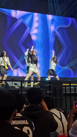 JKT48 Intan, Auwia, Jemima,Gia cover Katseye Debut 