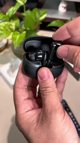 Vỏ trơn hơi khoá cầm , âm thanh tốt , không núm thay thế , d/á sinh viên #tomobox77 #tomobox #tainghenhettai #taingheaoc #aocact1511 