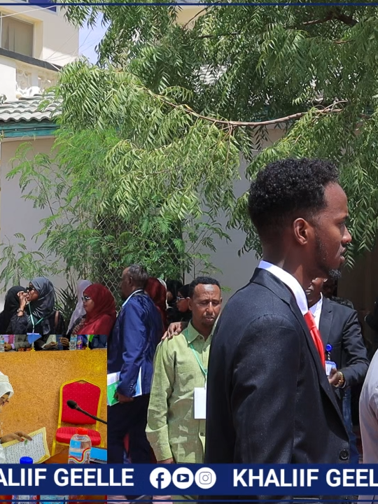 Xildhibaan Muno oo Qur'aan ku dhex akhrinaysa gudaha baarlamaanka Puntland