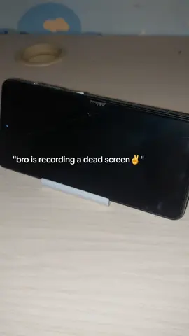 ignore the crack and how bad the resolution is💔 (recorded on samsung A71✌️)  #fyp #trend #techtok #samsung #superamoled 