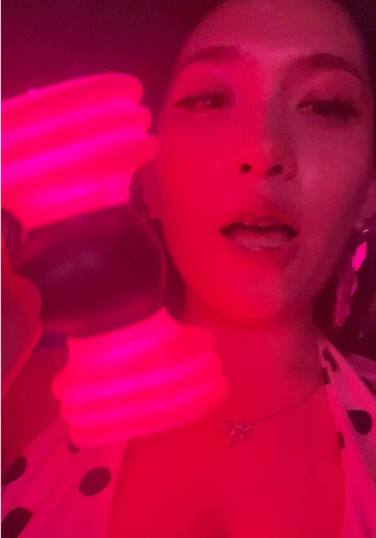 มีความสุขมากกกก ตอนสี่สาวขึ้นร้องมันรู้สึกน้ำตาจะไหลงะ แบบมีความสุขสุดๆ TT #DEADLINE_IN_BANGKOK #blackpink 