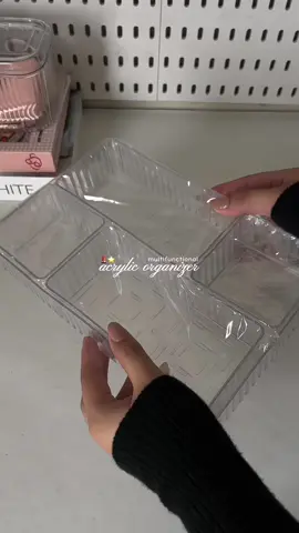 found a multifunction acrylic organizer!! 💄💯 #multifunctionorganizer #multifunction #organizer #acrylicorganizer #organizerbox #storagebox #storageorganizer #musthave #organize 