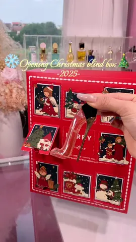 The 2025 new Christmas blind box is now on sale, and it’s at a discouted price!🥰🥳😍🎀#perfumes #parfumviral #perfumetiktok #parfum #miniperfumes 