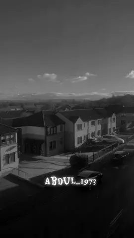 والله العظيم مقصوده وانا اسهد انك اوانك كذاب. ه