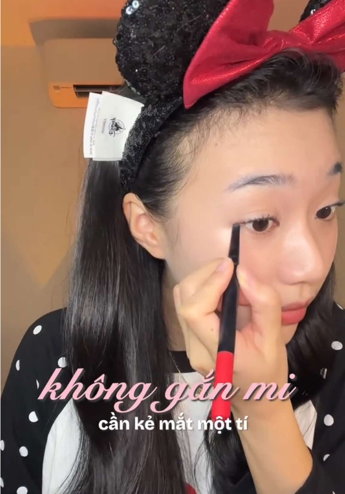 Makeup 5 phút thật lẹ ra sân bay zới tuii nhaaa 🤩✈️ #emlyreview #vtmgr #blancnaturevn #chamsocdamun #cushion 