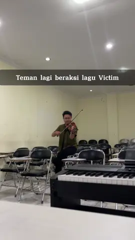 Teman lagi beraksi lagu Victim😎 #fyp #victim #a7x #avengedsevenfold #violin