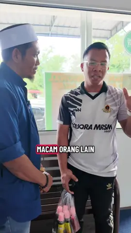 alhamdulillah ayah cikgu ni serasi dari pada minior stroke,, sampai sekarang pulih seperti sedia kala!!!