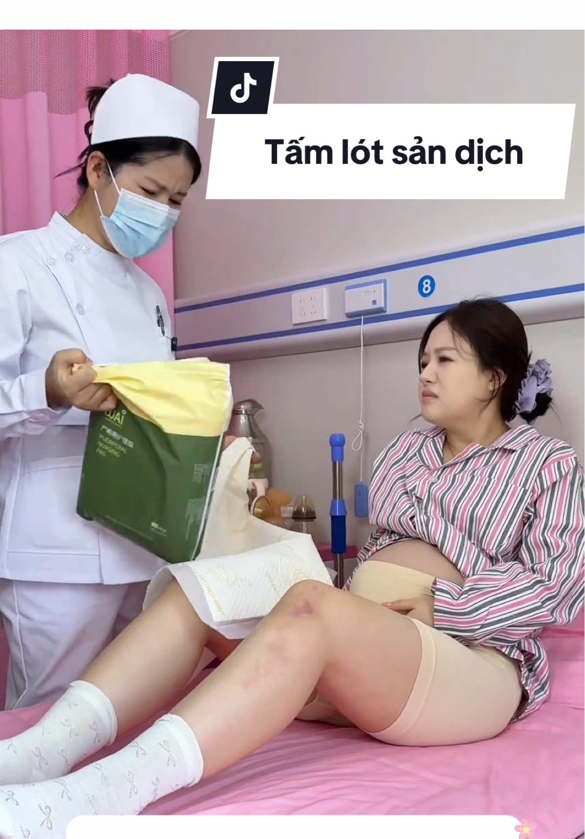 Chuẩn bị đồ đi sinh thì các mom nhớ sắm sẵn tấm lót sản dịch này để tránh tràn sản dịch ra giường nha #tamlotchongtham #mienglotchongtham #tamlotsandic #chuanbidodisinh #mevabe 
