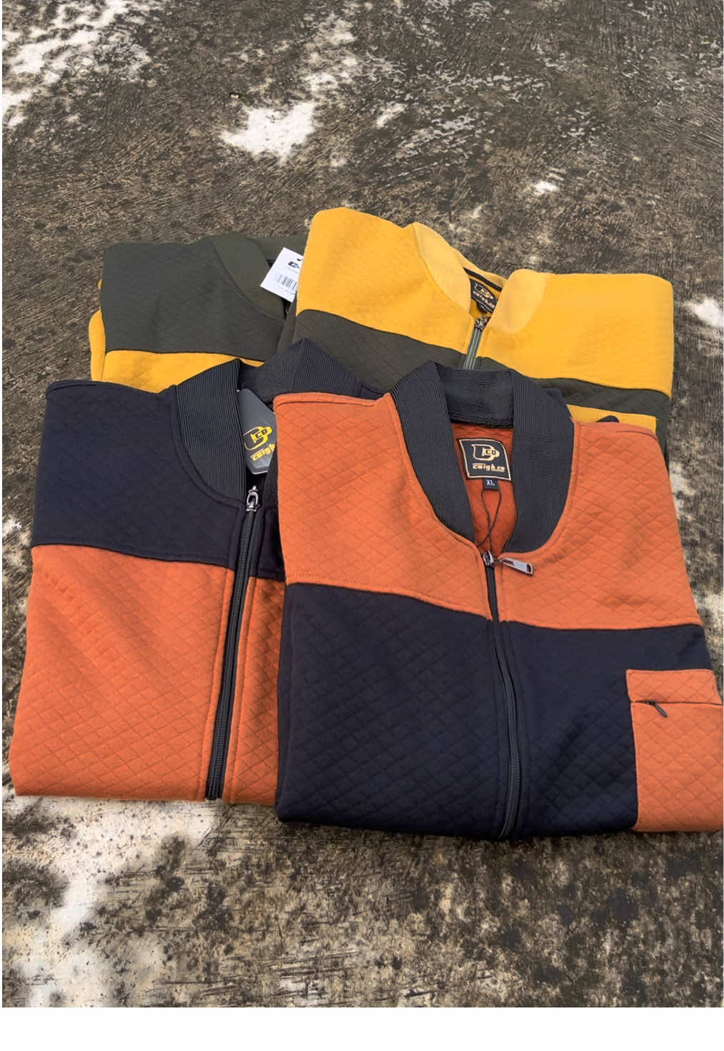 Jaket Bomber Reglan Combinasi  #jaketbomber #jaketcowok #jaketvarsity #OOTD #outfit 