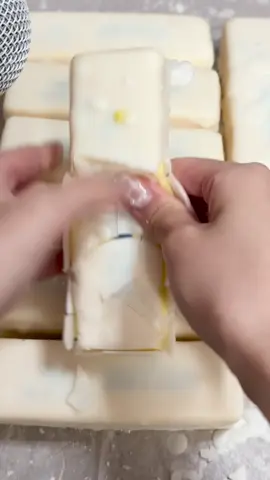 #asmr #wax #squishy #cracking #パキパキスクイーズ 