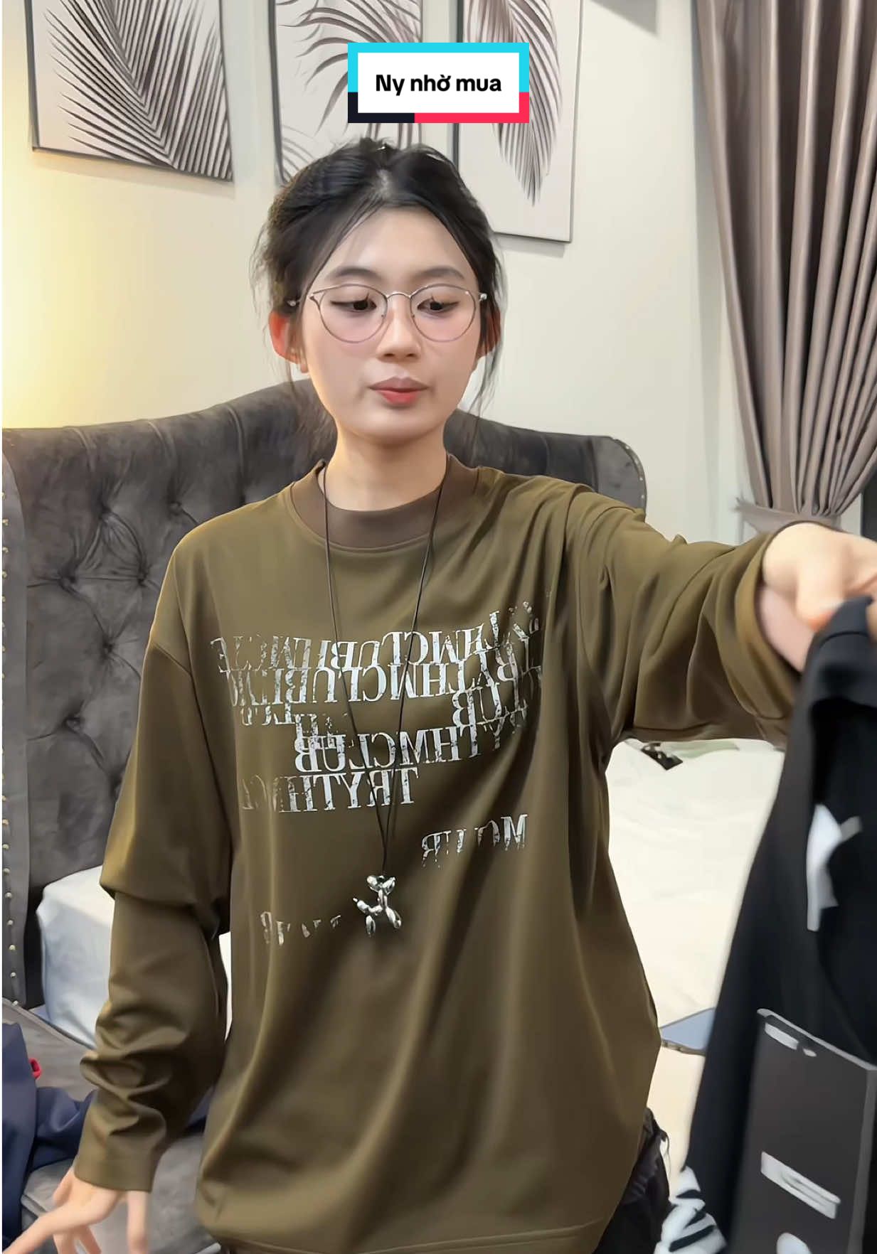 Sắm dần thôi#ngocanhchibi #ngocanhoi #aosweater 