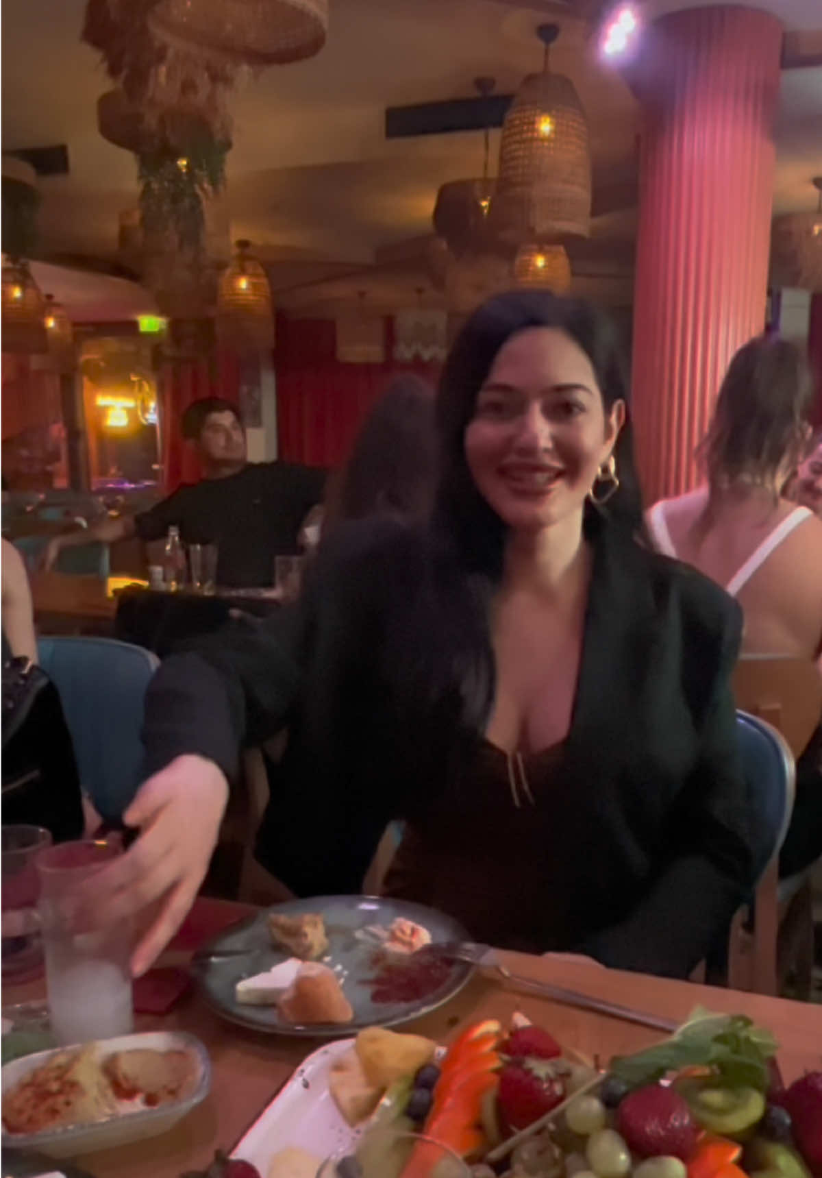 It‘s Showtime 😁 #fyp #rakı #arabesk #eğlence #viralvideos 