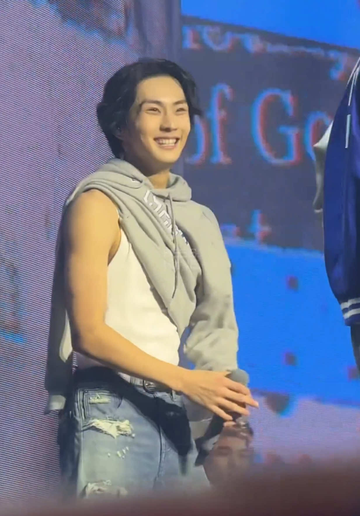 jungwon got confused with the pose 😭😭😭 he is so cute (ctto) #enhypen #enhypenjungwon #jungwon #yangjungwon 