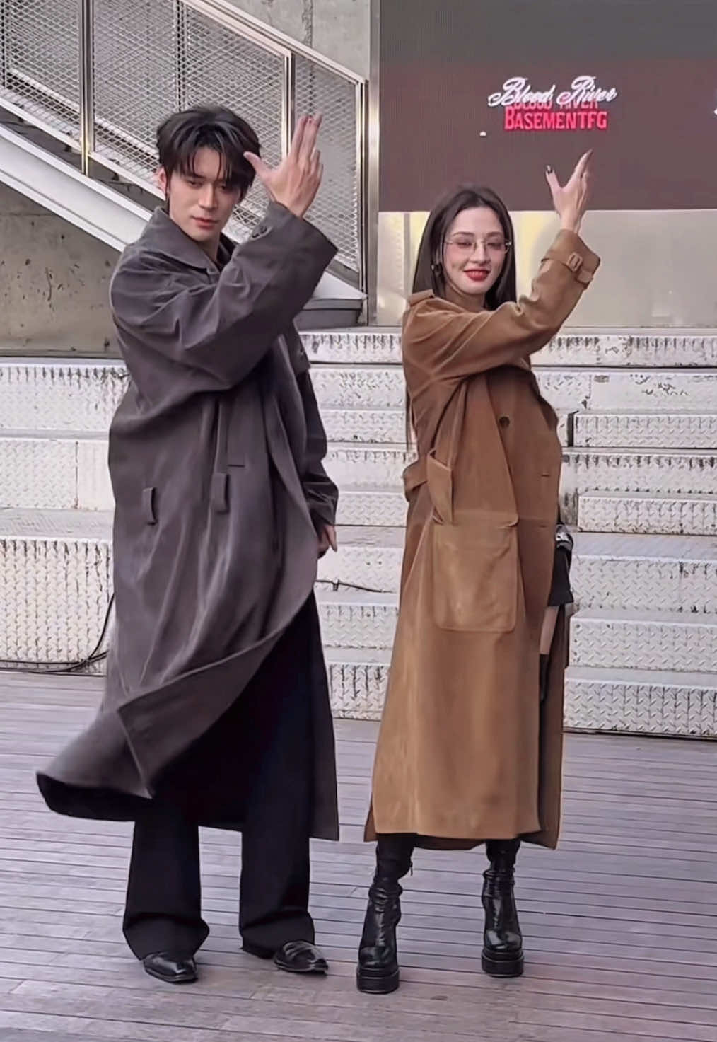 เจี่ยคนสวยเกือบกระโดดหยุมหัวน้องชายแล้ว 😆#bloodriver #pengxiaoran #zhangshian #ตํานานนทีมืด 