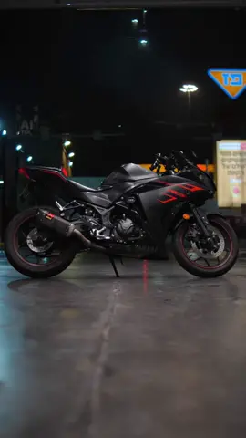 ROSES - BIKE EDIT  🎥: @Yonatan Raymond  R1M: @slahshicha_R1m_Official  #bikeedit #speedramp #lyric #template #r1m 