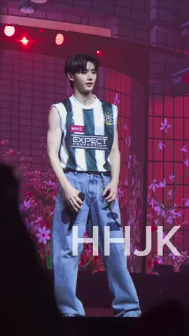 dia tau dia sexy ☺ (cr. HHJK)  #fypシ゚ #sunghoon #walkthelinefinal #4u #sunghoonenhypen 