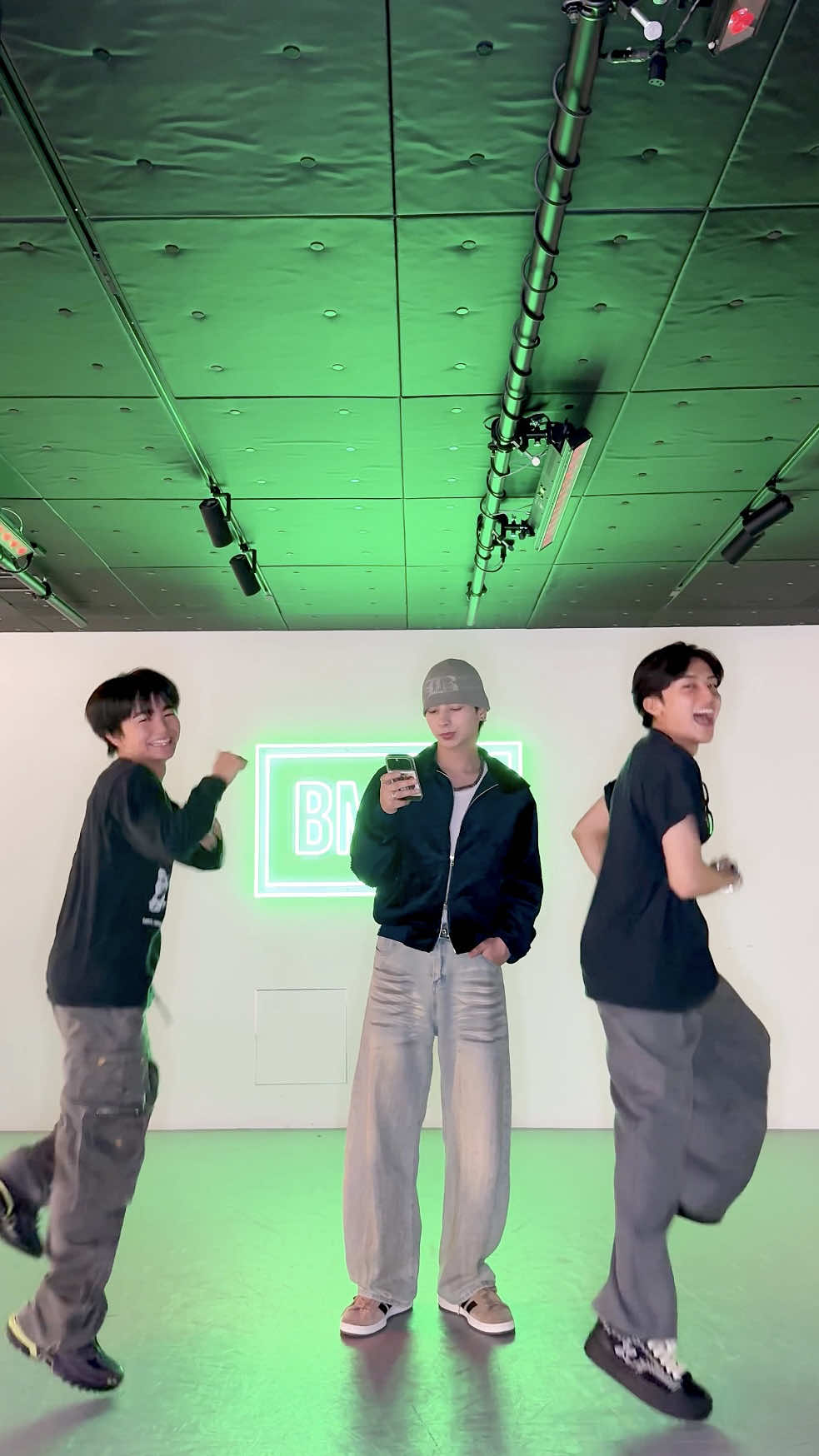 dance dance dance🕺 #TAIKI #ADAM #KANON #STARGLOW 
