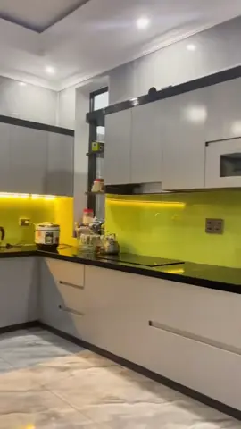 Định về nhà nấu ăn mà quên chưa mua đồ 