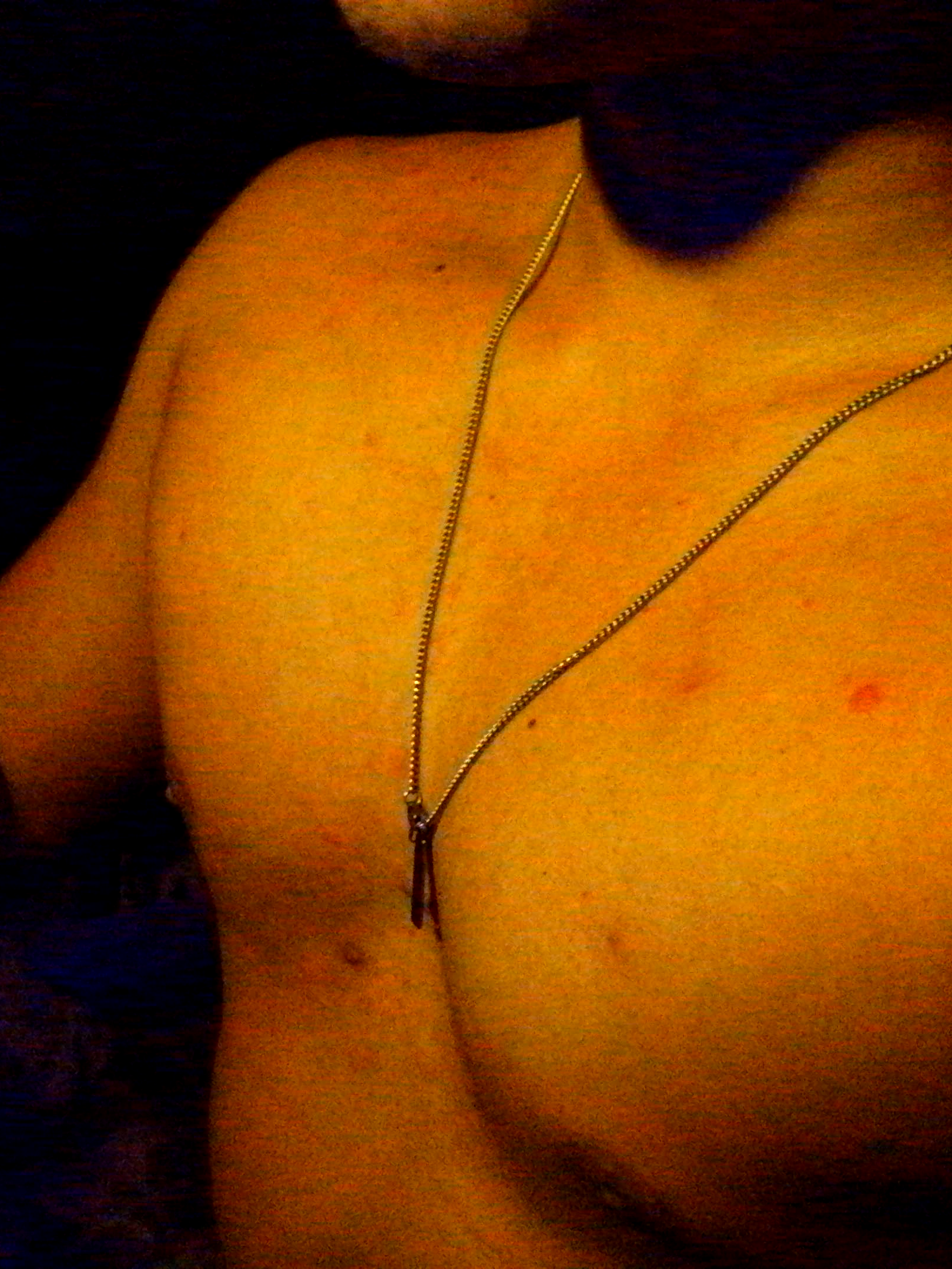 Dko talaga alam bat palageng may ganto. dnaman nako nag tatake ng steroids and malinis palage higaan ko. relapse nalang sguro(pero malaki parin boobies ko)#gym #GymTok #fyp