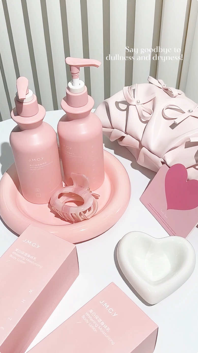 A swipe of hydration and radiance — your skin glows naturally, with a soft, lingering scent🫧 MBBSSTR #jmcy #jmcyph #jmcycosmetics #jmcybodylotion #tiktokshop11bigpamasko 