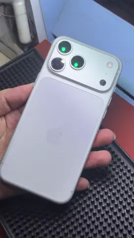 Mới xài 1 tháng mà đã ….  #iPhukien #filmppf #reviewphukien #LearnOnTikTok #reviewiphone 