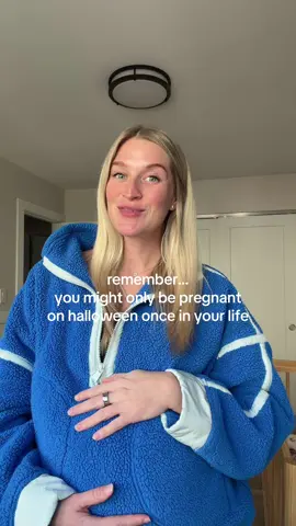 make it count 🎃👻💀 #28weekspregnant #halloweencostume #vector #thirdtrimester #pregnancytiktok 