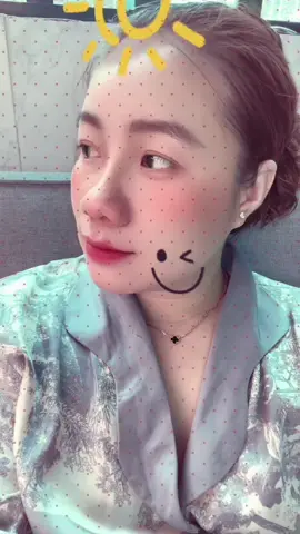 Tui thề, khi nào đẹp gái thiệt thì sẽ sống nghiêm túc lại. Nhưng mà chưa đâu..🤭🤭