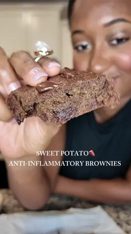 Sweet Potato Brownies are also great during your luteal phase, it helps to support your body’s hormonal shifts and cravings in a nourishing way. 🍠  1 cooked and peeled sweet potato  3 eggs  3/4 cup of honey or pure maple syrup  6 tbsp of oat flour or almond flour  3 tbsp cacao powder  1 tsp of baking powder  pinch of salt  1/2 cup of dark chocolate chips  Instructions:  Preheat your oven to 350F  Mix all the ingredients in a bowl. I blended my sweet potato mixture with the eggs to make sure all of the clumps were out.  Add the batter to a lined baking dish  Bake for 35 min-40 min  Let them sit for 5 minutes then enjoy :)   #AntiInflammatoryDiet #HormoneHealth #AntiInflammatoryFoods #EasyDessertRecipe #GlutenFreeDessert  