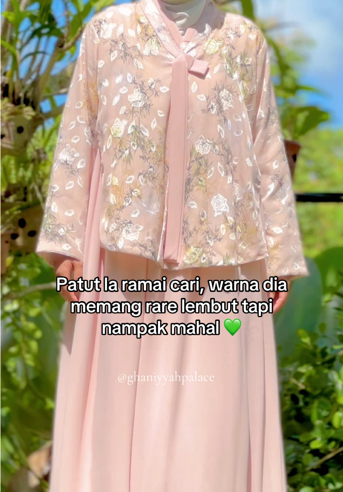 Last day untuk harga launching ! Cepat grab korang !  #bajuraya #OOTD #outfit #muslimahfashion #bajumurah 