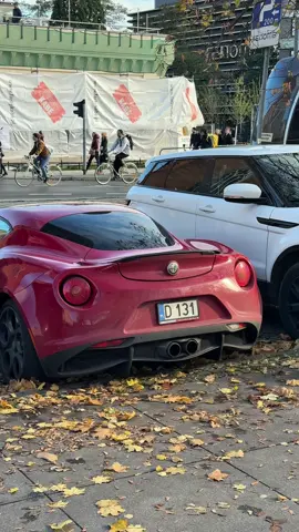 Alfa Romeo 4C #fyp #alfaromeo4c #italiancars #carspotting 