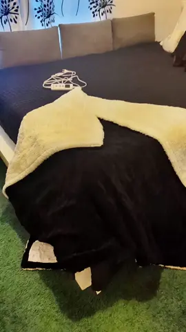 Garvee Sherpa Heated Throw Blanket Electric 10 Levels Timer  #tiktokshopcybermonday #fyp #ad #tiktokshopblackfriday #heatedthrowblanket  @Garvee Commercial 