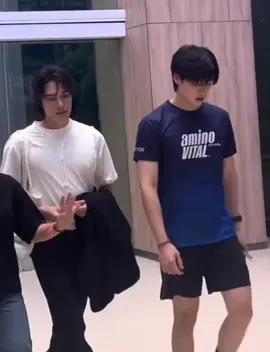 aaa akhirnya bareng juga kayak cowok besar jemput cewek manis pulang kerjaa🤏🏻🥹 #skynani #skywongravee #hirunkit_ #xybca #bromance 