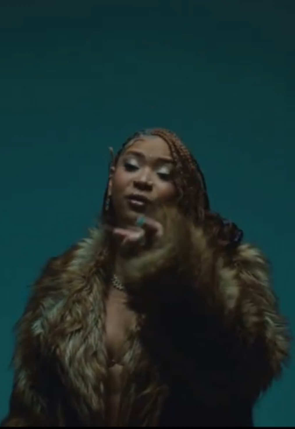 NandaTsunami — P.I.T.T.Y. (Parecendo uma cafetina) #fyp #lyricsvideo #nandatsunami #wlw #rap 