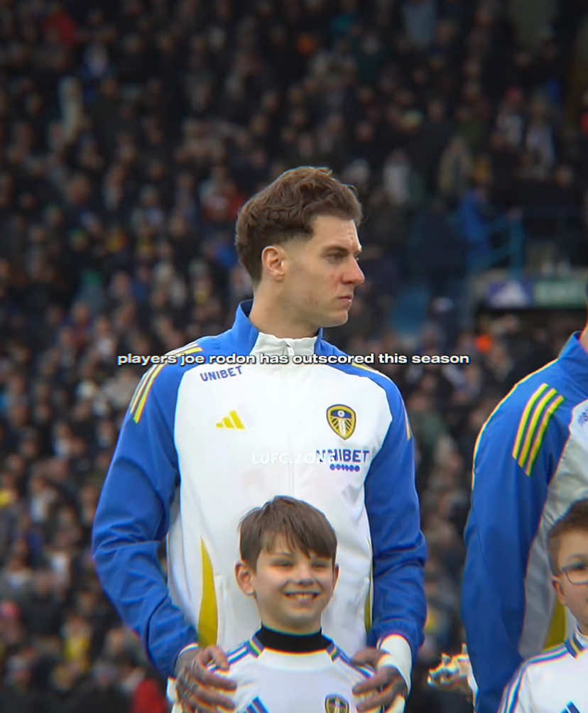 Welsh wall 😍🏴󠁧󠁢󠁷󠁬󠁳󠁿 #joerodon #rodon #leedsunited #lufczone #leeds 