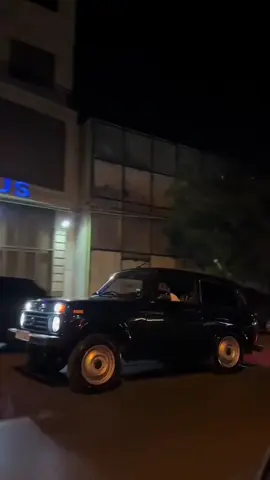 tut geldi #azelow #kesfet #niva #azelowstylebaku😍🇦🇿 #kesfetbeniöneçıkart 