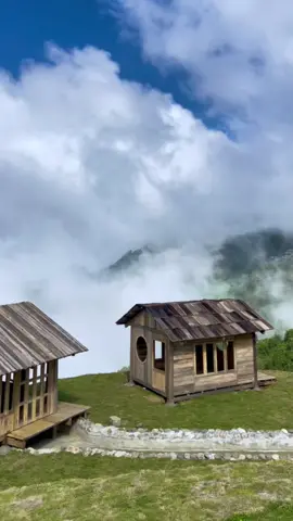 Ko có tiền đi thuỵ sĩ thì mk đi đây vậy😗 #ameiihill #taxua #ybt 