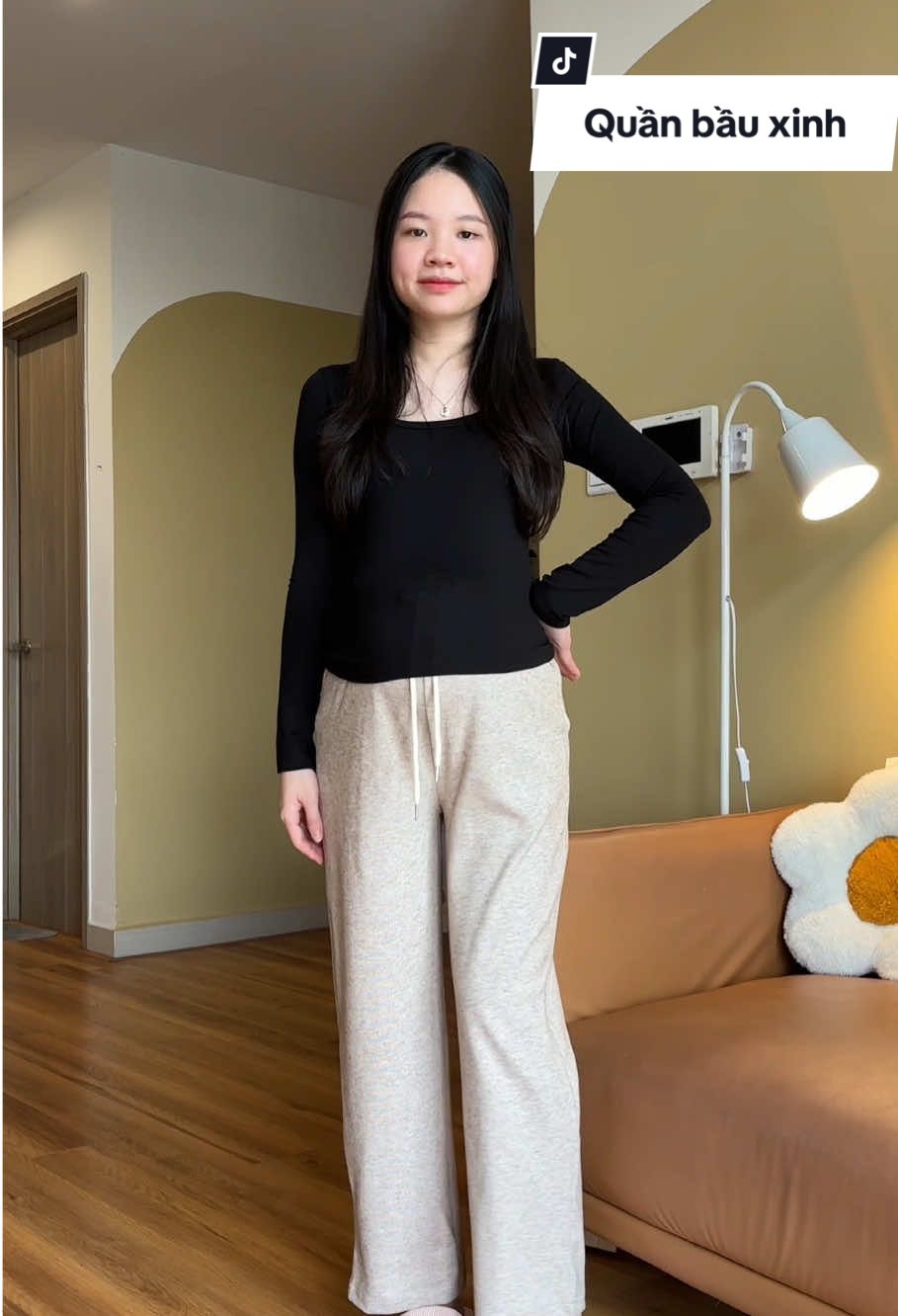 Mặc quần suông nó vừa không kén dáng người mặc mà còn siêu thoải mái các mom ạ #xuhuong #quanbau #quanbaumuadong #quanbauongsuong #quanbauongrong 