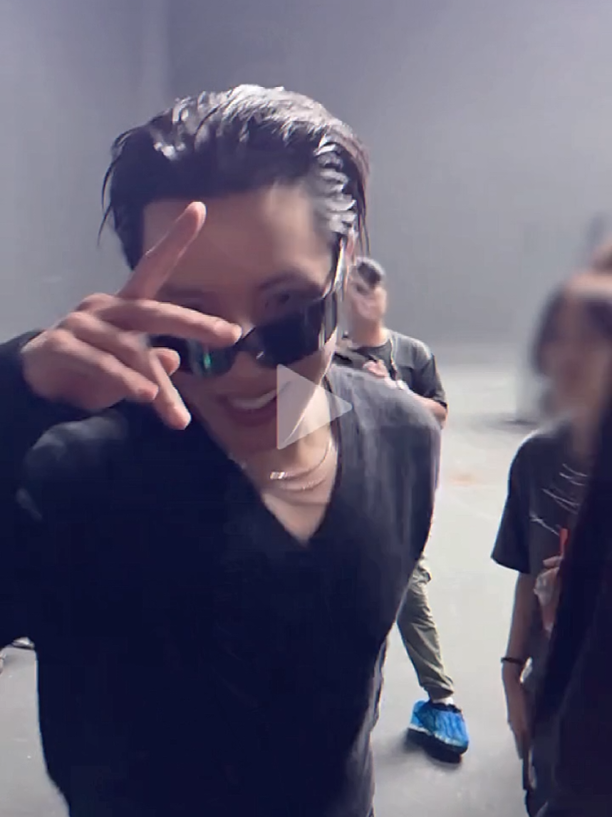 Liriknya diluar dugaan.. 😭 bisa sekeren dan badas itu.. 🔥🔥🤯☠️👀🤣🤣💜 #btsarmy #jhope #spaghetti #btssong #savage 