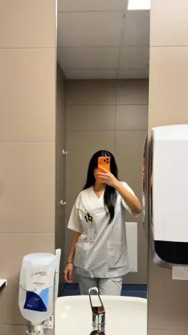 👩🏻‍⚕️🩺🩹🎀