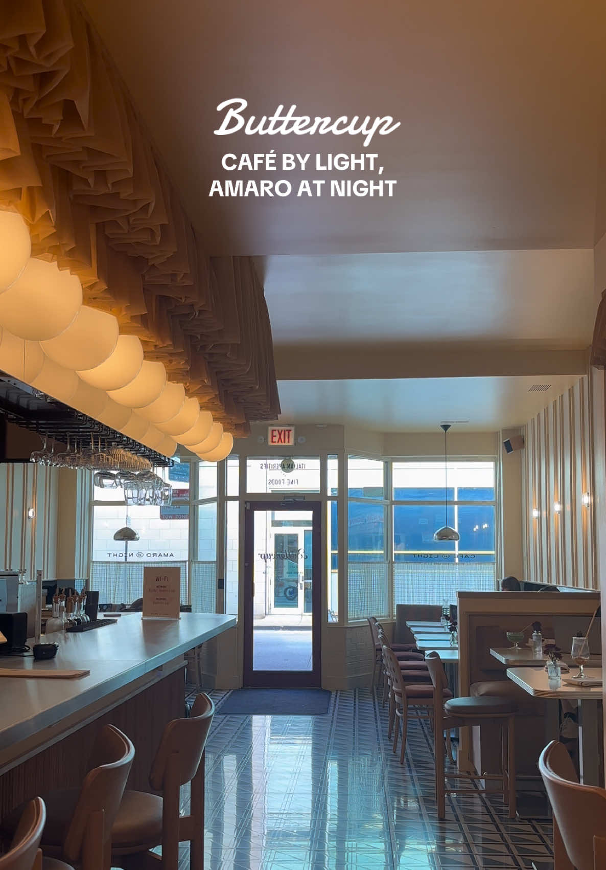 Buttercup is a new cafe located in South Loop. It’s cozy and inviting with the perfect vibe for any time of day. You can grab a coffee during the day and a cocktail at night. It’s also Black-owned 🤎 #chicagocoffeeshops #chicago #bars 