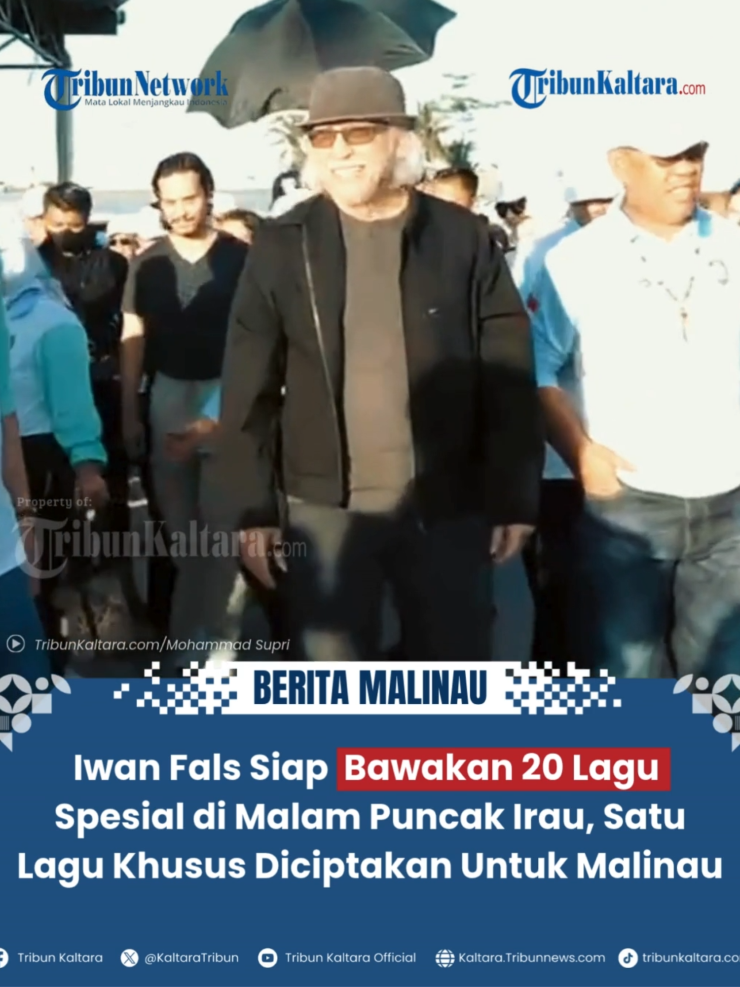 Iwan Fals Siap Bawakan 20 Lagu Spesial Malam Puncak Irau, Satu Lagu Diciptakan Khusus Untuk Malinau Malam puncak Irau Malinau ke-11 dipastikan berlangsung meriah.  Musisi legendaris Iwan Fals akan menutup perayaan HUT ke-26 Kabupaten Malinau dengan membawakan 20 lagu spesial, termasuk satu lagu ciptaan baru yang didedikasikan khusus untuk Bumi Intimung. Sejak Jumat (24/10/2025), Iwan Fals bersama keluarga sudah berada di Malinau.  Sebelum tampil di panggung utama, pelantun Bento itu mengikuti kegiatan penanaman pohon di Ruang Terbuka Hijau (RTH) Seluwing bersama jajaran Pemerintah Kabupaten Malinau. Dalam kegiatan tersebut, Iwan Fals menanam pohon manggis (Garcinia mangostana L), sang istri Rosana Listanto menanam pohon rambutan, sementara putrinya, Annisa Cikal Rambu Basae, juga ikut menanam pohon di area yang sama. Aksi keluarga besar Iwan Fals ini menjadi simbol dukungan terhadap kampanye ekologis yang diusung Pemkab Malinau dalam rangkaian Irau ke-11.  Baca selengkapnya di kaltara.tribunnews.com #IwanFals #IrauMalinau #MalamPuncak #PadanLiuBurung #Malinau #Kaltara