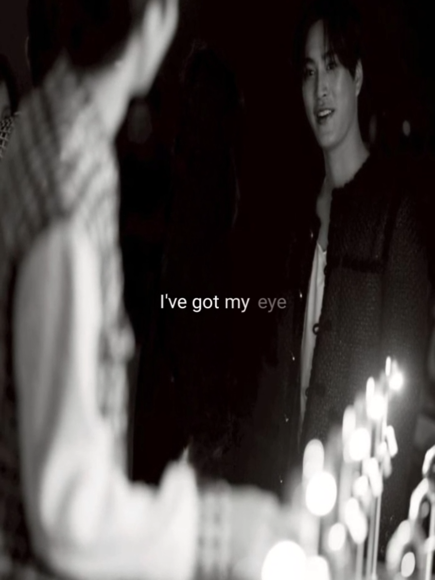 //အချစ်ဦးမို့ရူးရသည်// F. ကိုကိုကျနော်မှာကိုကိုနဲ့ရတဲ့ကိုယ်ဝန်ရှိနေပြီး G. ဘာ! မင်းရူးသွားပြီးလာNattawat မင်းကယောက်ကျားလေးတစ်ယောက်လေးဘယ်လိုလုပ်ပြီး.. barကိုသွားတဲ့ညကကိုကိုဟာသူရဲ့ချစ်သူကောင်မလေးနဲ့တစ်ဝိုင်းထိုင်ခဲ့သည်၊ကောင်မလေးကကိုကိုကိုယ်ဆေးခက်ပြီးပစ်မှတ်ကfotဆီရောက်လာခြင်း၊ကိုယ်ချစ်တဲ့လူလိုနေပြီးဖြစ်တာကြောင့်တားလဲမရတာကြောင့်မှားခဲ့ကြသည်၊အဲ့နေ့ကတည်းကကိုကိုကfotကိုအနူးအညွှတ်တောင်းပန်ခဲ့သည်။ သို့ပေမဲ့fotကိုမချစ်ခဲ့ 2ပတ်3ပတ်ကြာfotအန်လာသည်နေထိုင်လို့လဲမကောင်းနောက်စစ်ကြည့်မှကိုယ်ဝန်ရှိနေမှန်သိရသည်၊ ကိုကိုကတော့မသိခဲ့ရည်းစားရှုပ်နေတဲ့ကိုကိုရာ။ F. ဟင့် fotကိုကိုကိုယ်တားခဲ့တဲ့အကြောင်းရင်းကအဲ့ဒါဘဲ ဟင့် ဟုတ်ပါသည်fotကငယ်