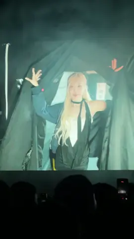 INTRO APT BKK D2 #rosé #blackpink #deadlineinbangkokday2 