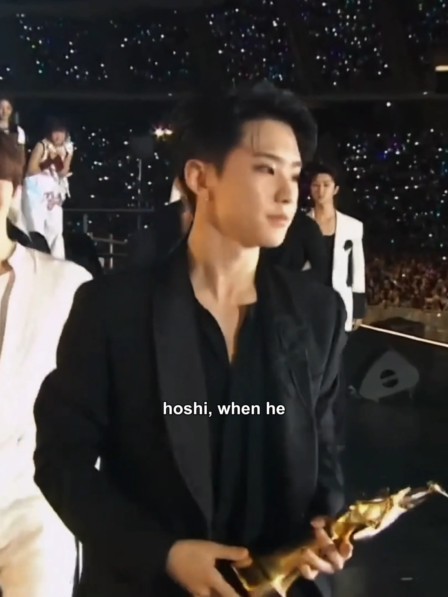 omg, black suit and black hair #hoshi #seventeen #kwonsoonyoung